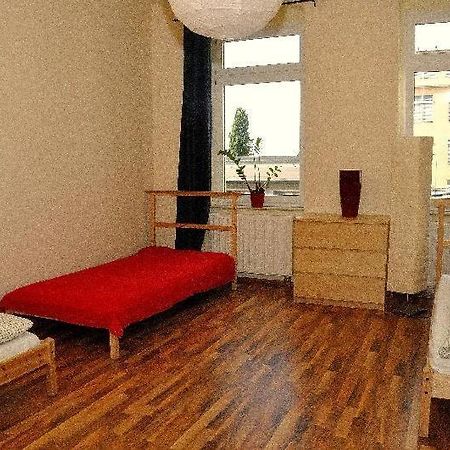 3-Raum-Fewo-Dresden-Zentrum-Balkon-Blick-Auf-Altstadt-L10 Luaran gambar